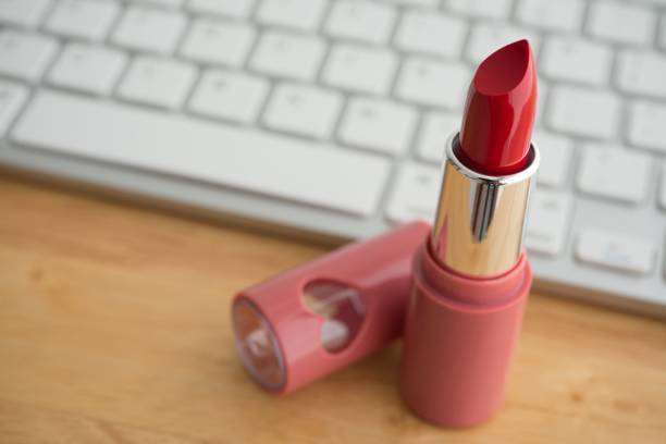 Top 5 Must-Know Lipstick Tricks for Every Woman